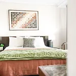 Cairns Central Studio 1012