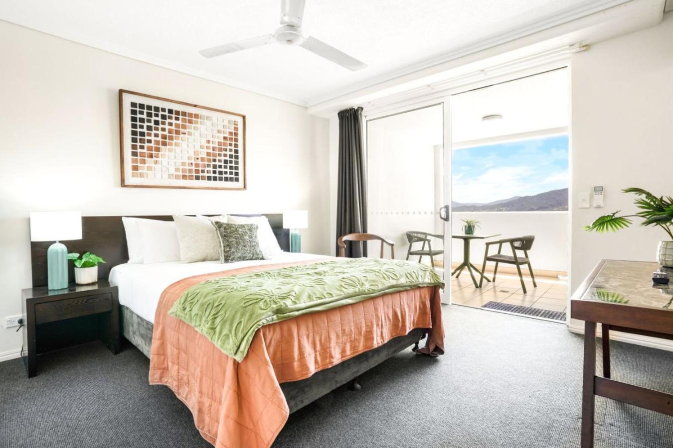 1012 Apartment