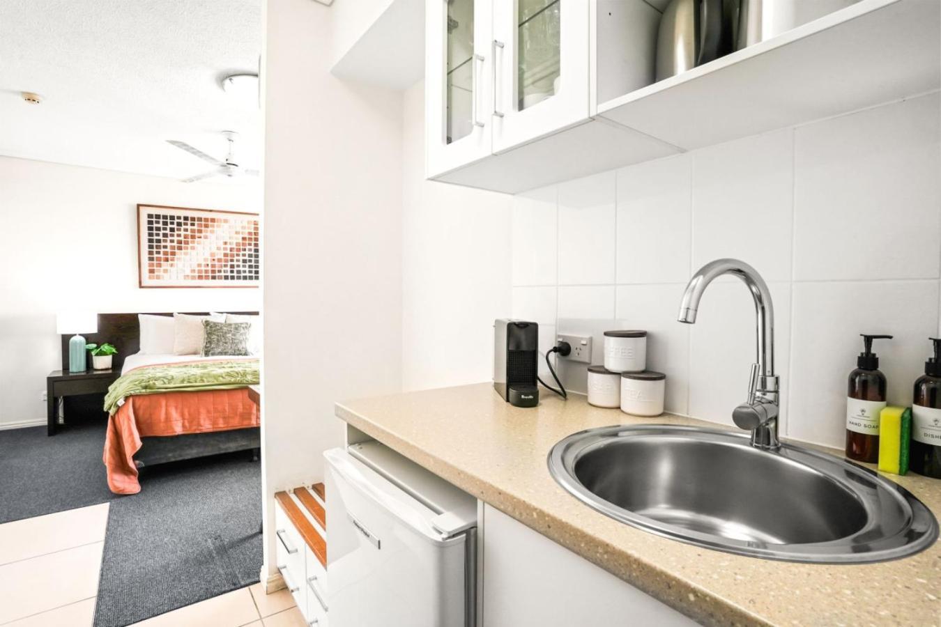 Apartment 1012